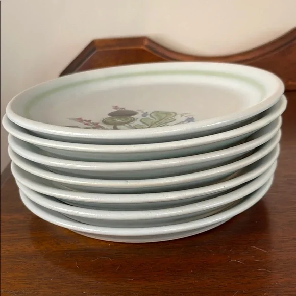 Buchan Thistleware Stoneware Salad Plate set of 7 - Picture 7 of 7